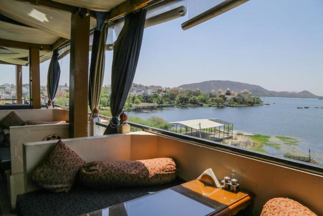 Hotel Sargam Sadan Udaipur Buitenkant foto