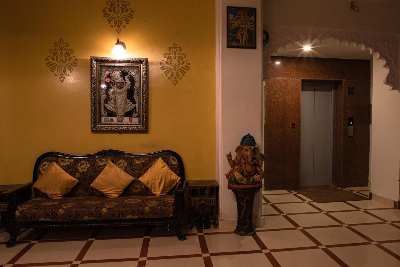 Hotel Sargam Sadan Udaipur Buitenkant foto
