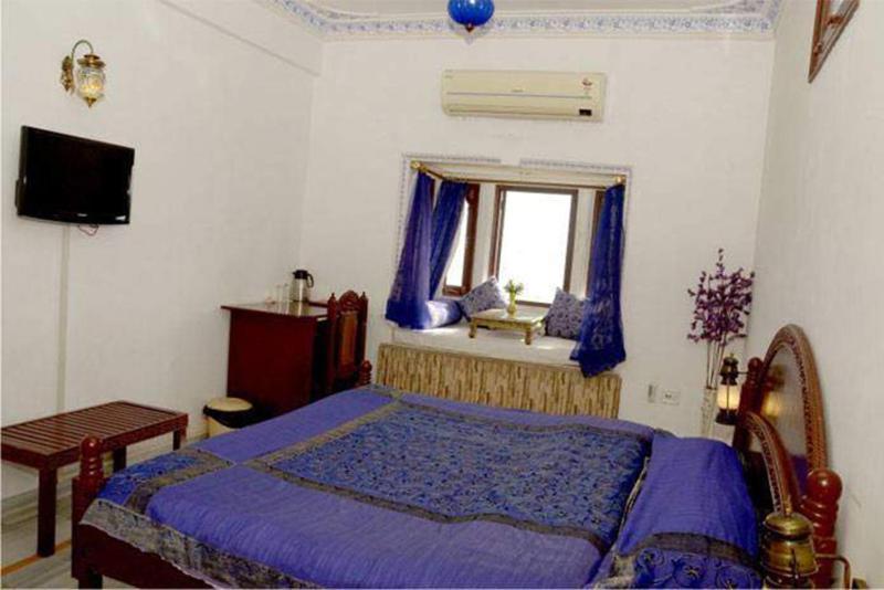 Hotel Sargam Sadan Udaipur Buitenkant foto