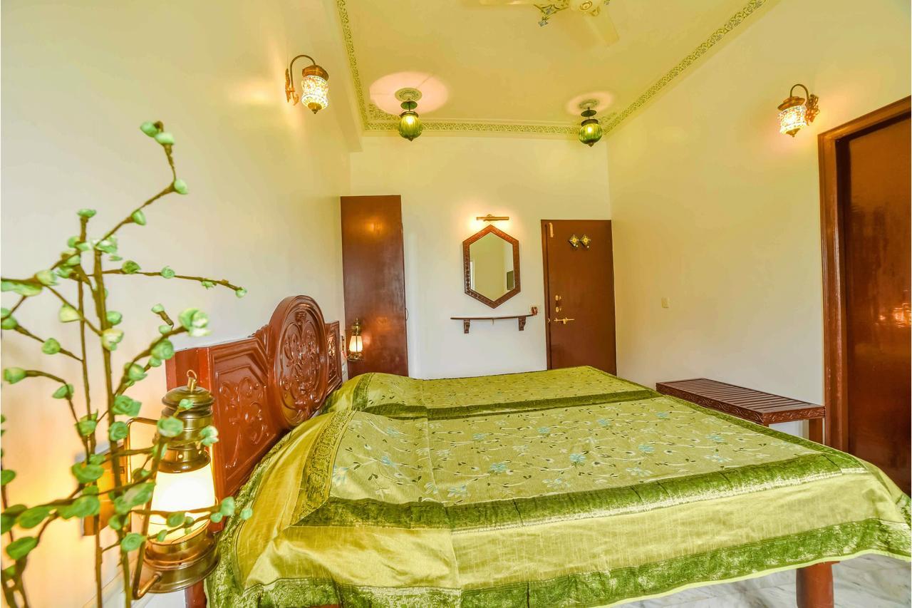 Hotel Sargam Sadan Udaipur Buitenkant foto