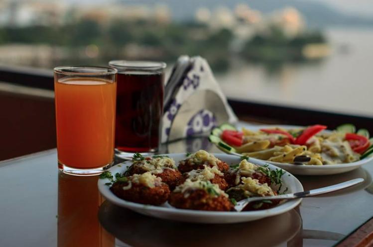 Hotel Sargam Sadan Udaipur Buitenkant foto