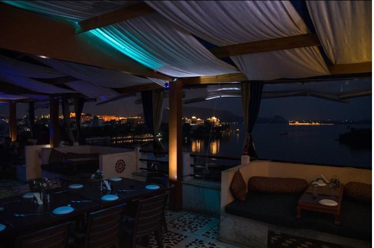 Hotel Sargam Sadan Udaipur Buitenkant foto
